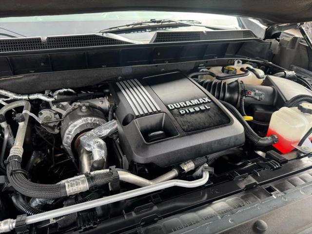 2022 Chevrolet Silverado 1500 4WD Crew Cab Short Bed LT