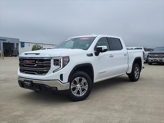 2025 GMC Sierra 1500 4WD Crew Cab Short Box SLT