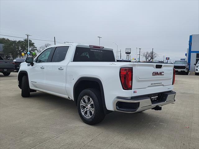 2025 GMC Sierra 1500 4WD Crew Cab Short Box SLT