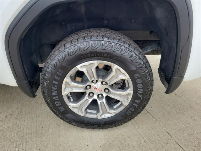 2025 GMC Sierra 1500 4WD Crew Cab Short Box SLT