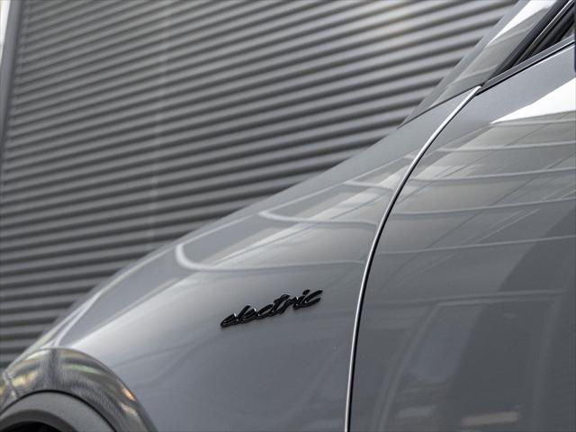 2026 Porsche Macan Electric 4S