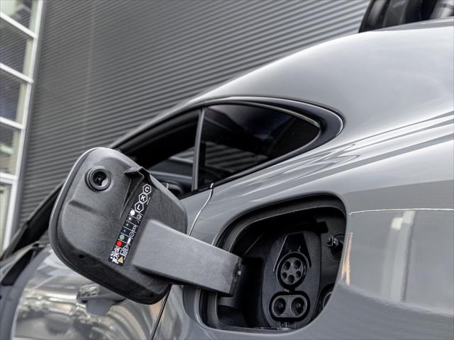 2026 Porsche Macan Electric 4S