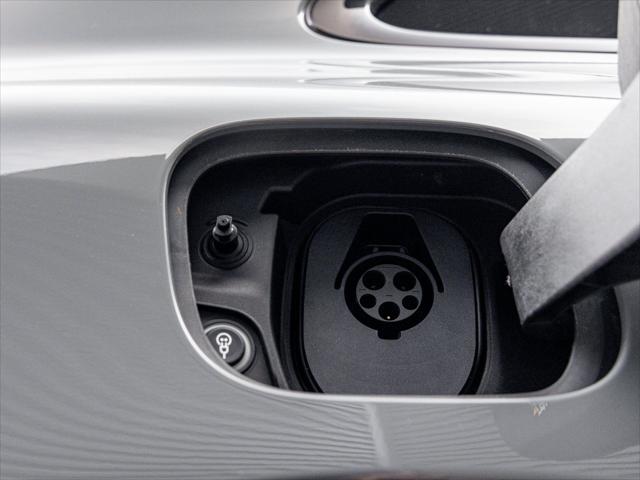 2026 Porsche Macan Electric 4S