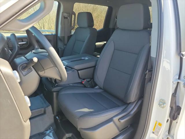 2026 GMC Sierra 1500 Crew Cab, Standard Bed, Pro, 4WD