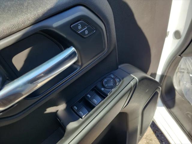2026 GMC Sierra 1500 Crew Cab, Standard Bed, Pro, 4WD
