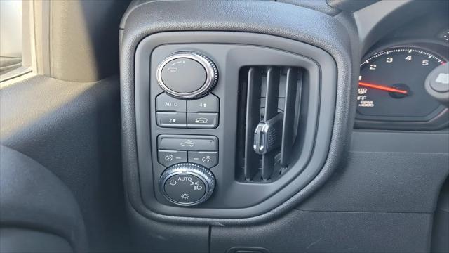 2026 GMC Sierra 1500 Crew Cab, Standard Bed, Pro, 4WD
