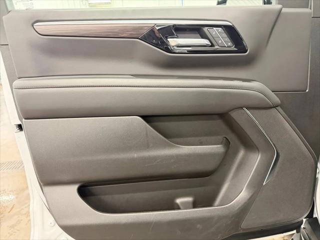 2025 Chevrolet Tahoe 4WD LT