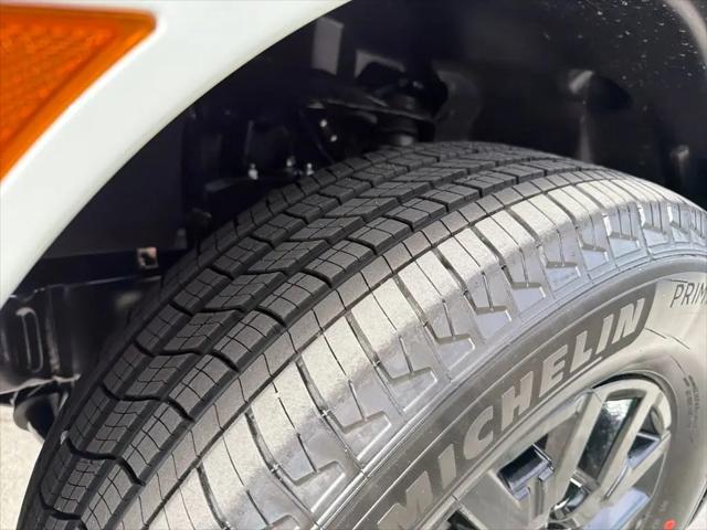 2026 Nissan Frontier Crew Cab SV 4x2