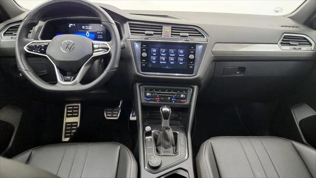 2023 Volkswagen Tiguan 2.0T SE R-Line Black