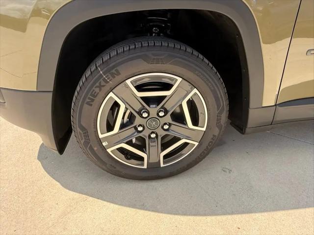 2026 Jeep Cherokee Laredo 4x4