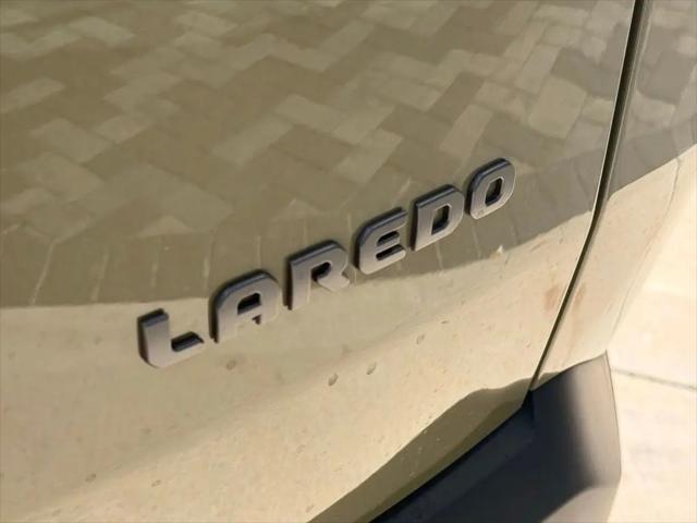 2026 Jeep Cherokee Laredo 4x4