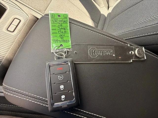 2026 Jeep Cherokee Laredo 4x4
