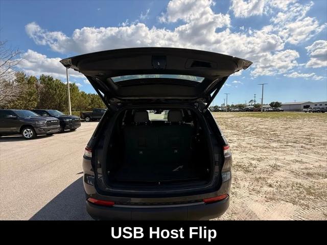 2026 Jeep Grand Cherokee L Altitude 4x4