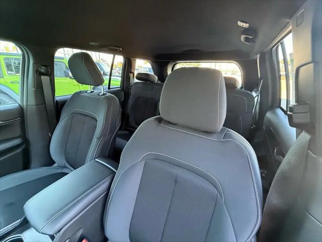 2026 Jeep Grand Cherokee Laredo 4x4