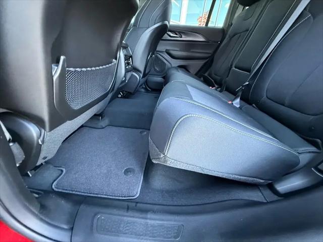2026 Jeep Grand Cherokee Laredo 4x4