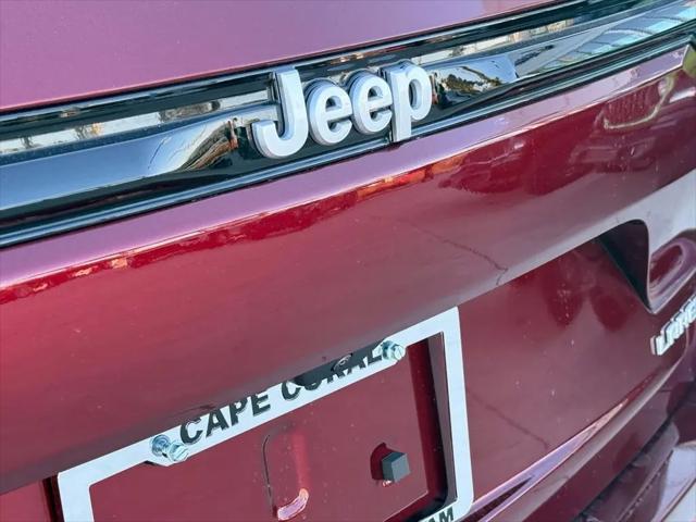 2026 Jeep Grand Cherokee Laredo 4x4