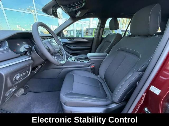 2026 Jeep Grand Cherokee Laredo 4x4