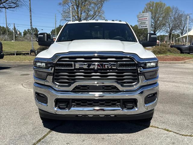 2026 Ram 3500 Tradesman Crew Cab 4x4 8 Box