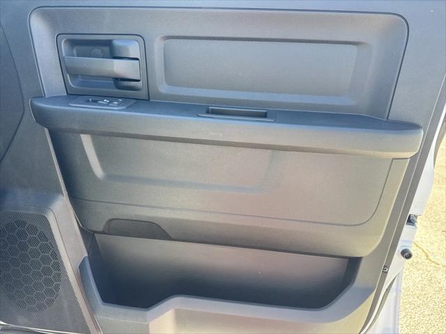2026 Ram 3500 Tradesman Crew Cab 4x4 8 Box