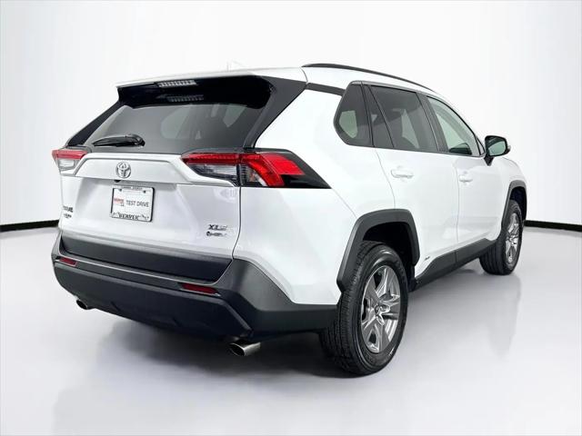 2025 Toyota RAV4 Hybrid XLE
