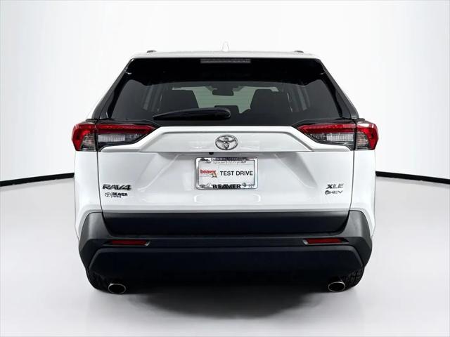 2025 Toyota RAV4 Hybrid XLE