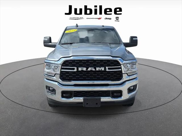 2024 Ram 3500 Big Horn Crew Cab 4x4 8' Box