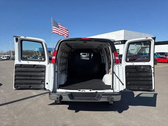 2023 GMC Savana Cargo RWD 2500 Regular Wheelbase Work Van