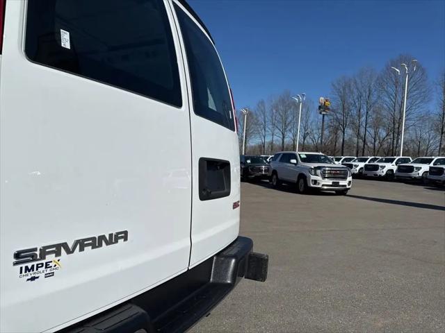 2023 GMC Savana Cargo RWD 2500 Regular Wheelbase Work Van