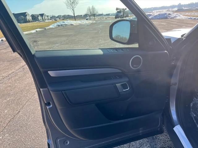 2026 Land Rover Discovery Gemini Edition