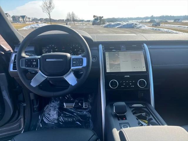 2026 Land Rover Discovery Gemini Edition