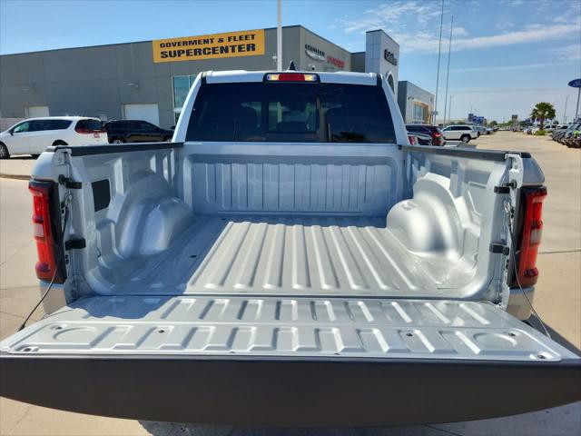 2026 Ram 1500 Warlock Crew Cab 4x4 5'7" Box