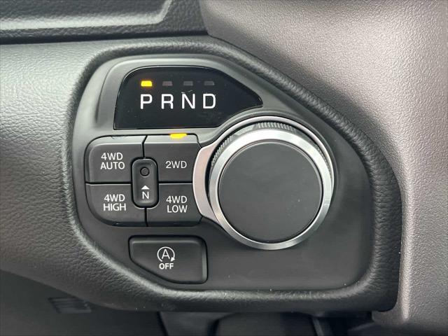 2026 Ram 1500 Big Horn Crew Cab 4x4 64 Box