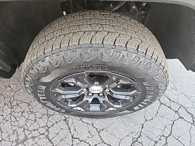 2023 GMC Canyon 2WD Crew Cab Short Box Elevation