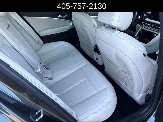 2026 Genesis G70 2.5T RWD