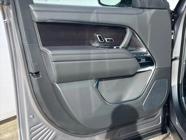 2026 Land Rover Range Rover P400 SE