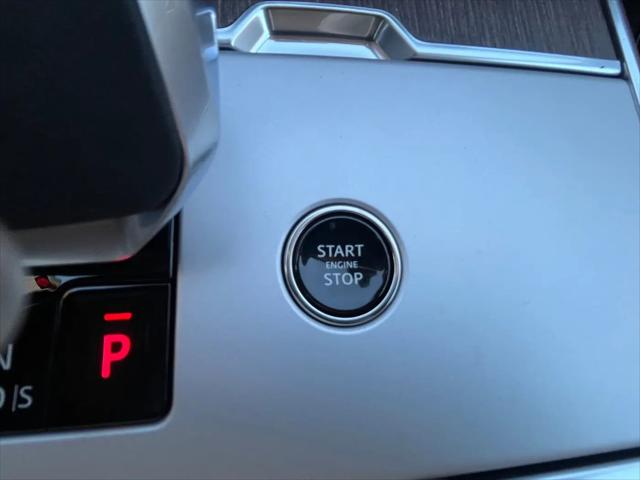 2026 Land Rover Range Rover P400 SE 7 Seat