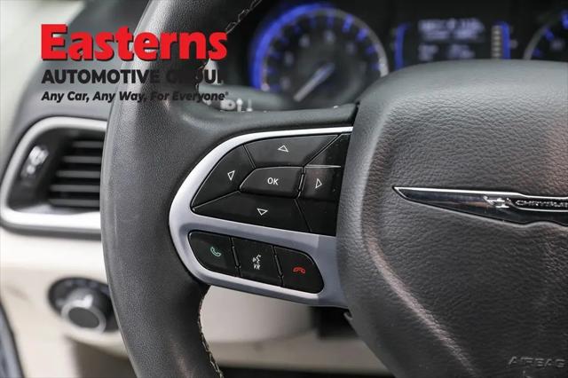2023 Chrysler Voyager LX