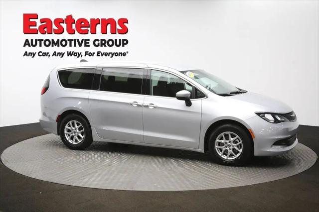 2023 Chrysler Voyager LX