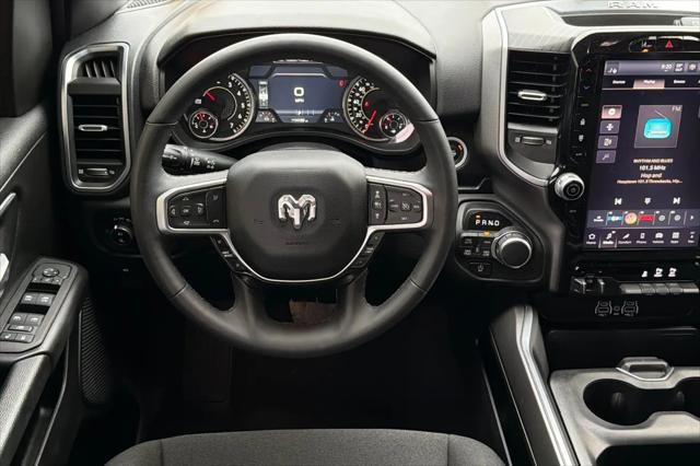 2025 Ram 1500 Big Horn Crew Cab 4x4 5'7" Box