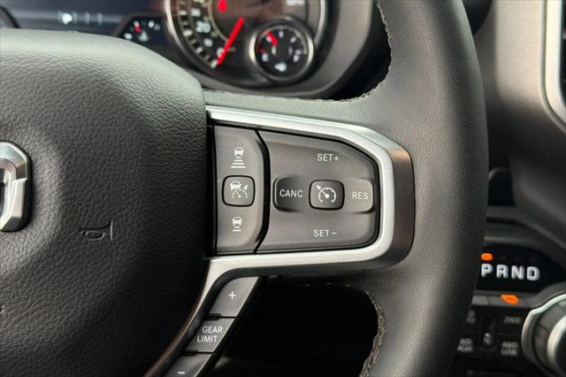 2025 Ram 1500 Big Horn Crew Cab 4x4 5'7" Box