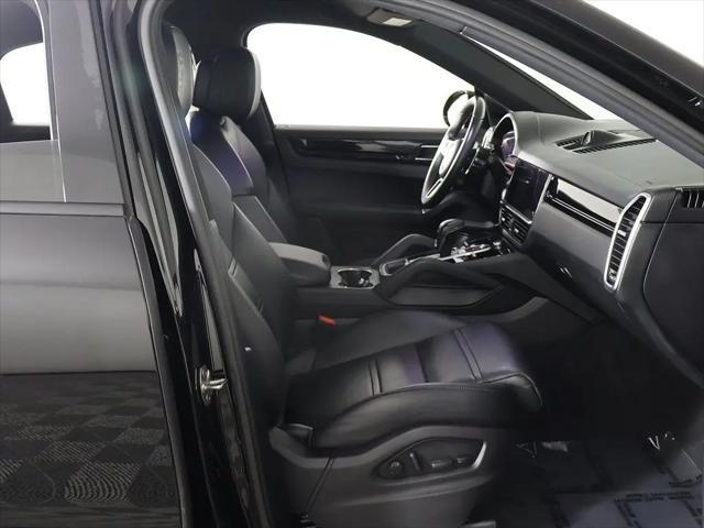 2023 Porsche Cayenne Platinum Edition