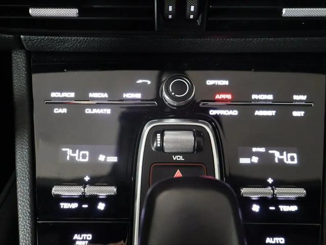 2023 Porsche Cayenne Platinum Edition