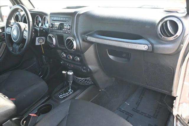 2016 Jeep Wrangler Unlimited Sport