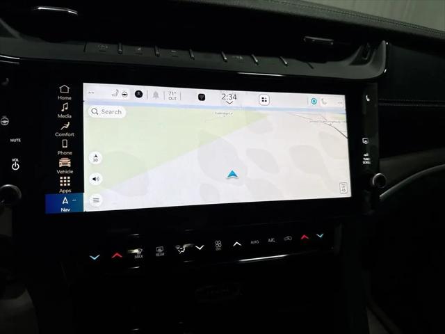 2026 Jeep Grand Cherokee L Altitude 4x2
