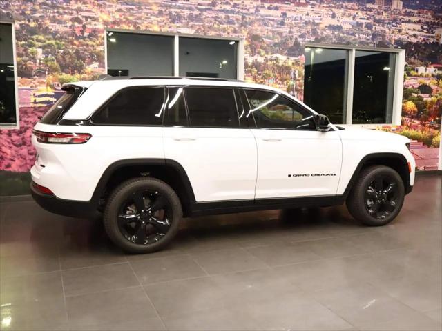2025 Jeep Grand Cherokee Limited 4x2