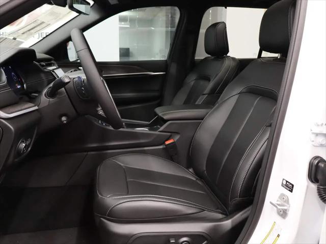 2025 Jeep Grand Cherokee Limited 4x2