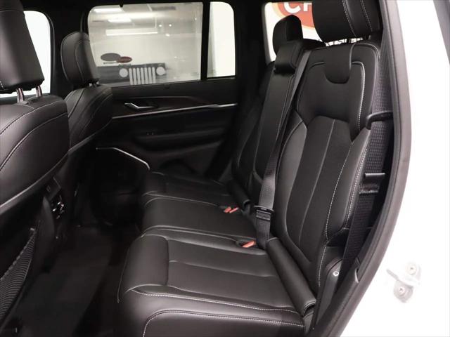 2025 Jeep Grand Cherokee Limited 4x2