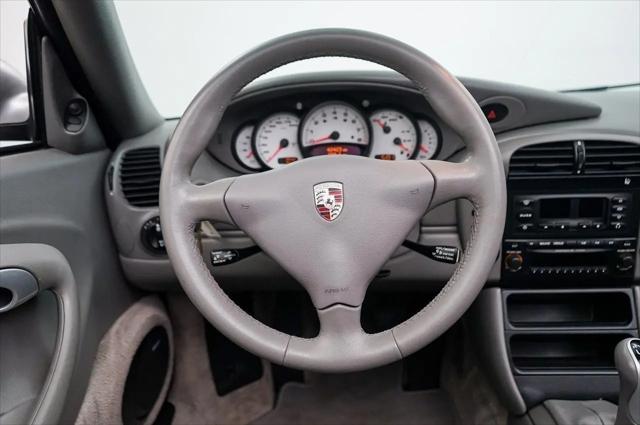 2003 Porsche 911 Carrera