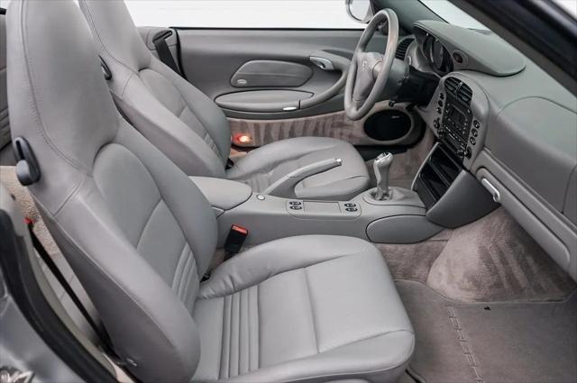 2003 Porsche 911 Carrera