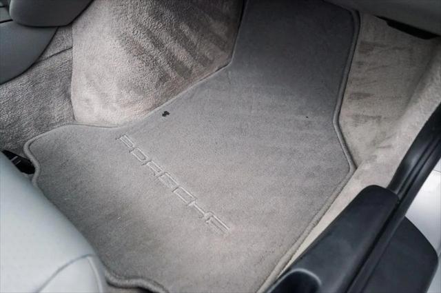 2003 Porsche 911 Carrera